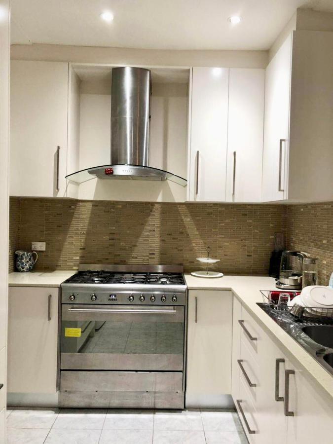 En-suite Guest Ryde/macquarie Park/eastwood Homestay *
